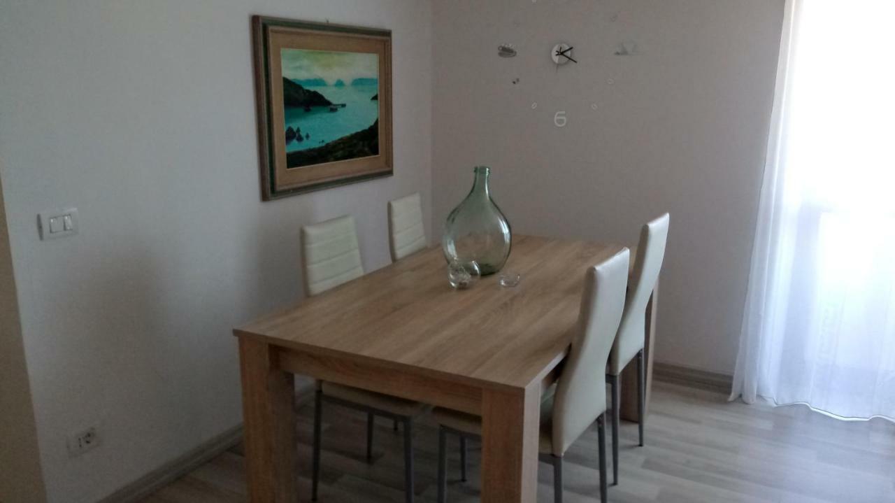 La Petronilla Apartment Castelsardo Bagian luar foto